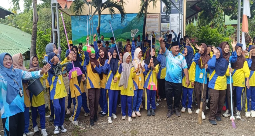 GEBER BBM MTs Negeri Manggarai 2026: Gerakan Bersama Bersih-Bersih Masjid Perkuat Karakter dan Kepedulian Siswa